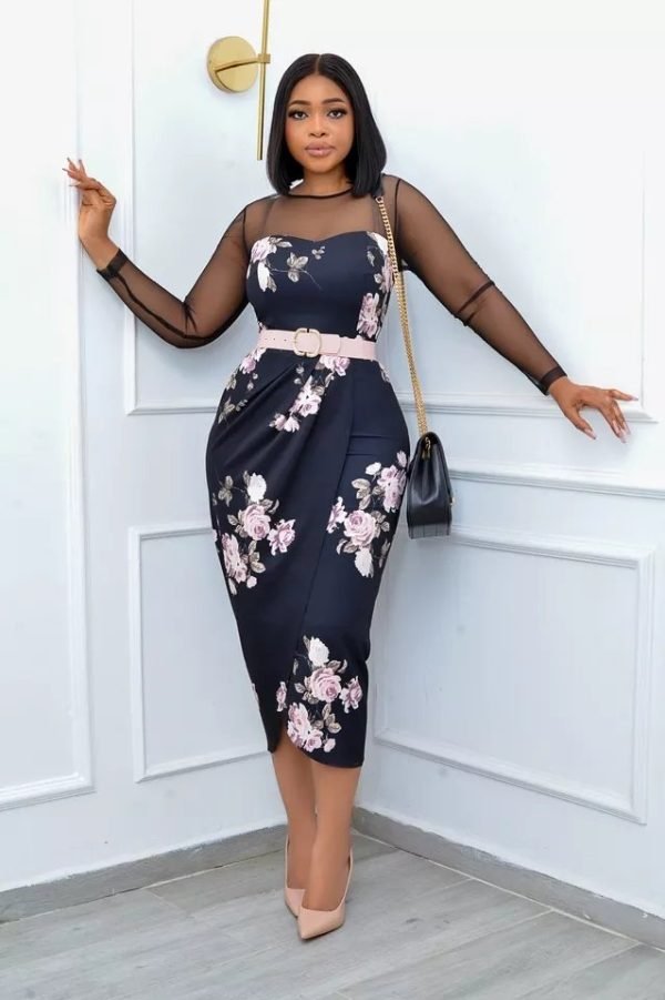 Alicia Sexy V-Neck Over-The-Knee Skirt - Image 4
