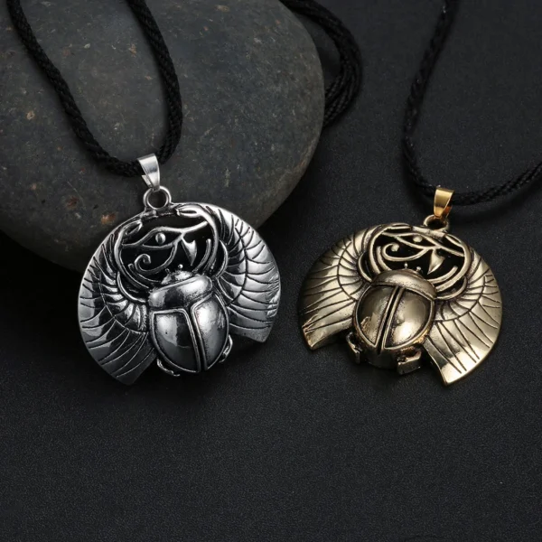 vintage Horus pendant necklace - Image 4